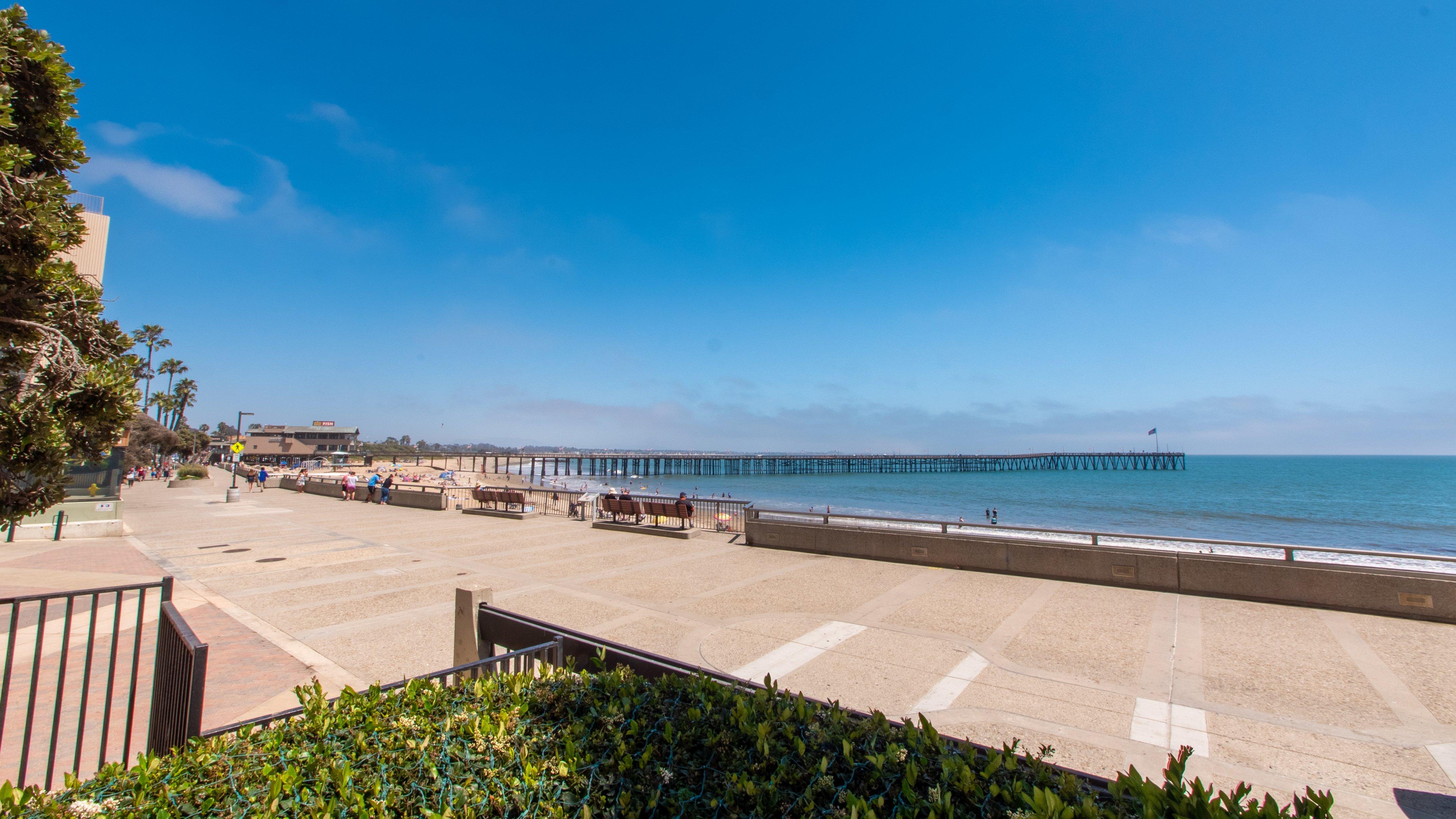 Crowne Plaza Ventura Beach By Ihg Esterno foto