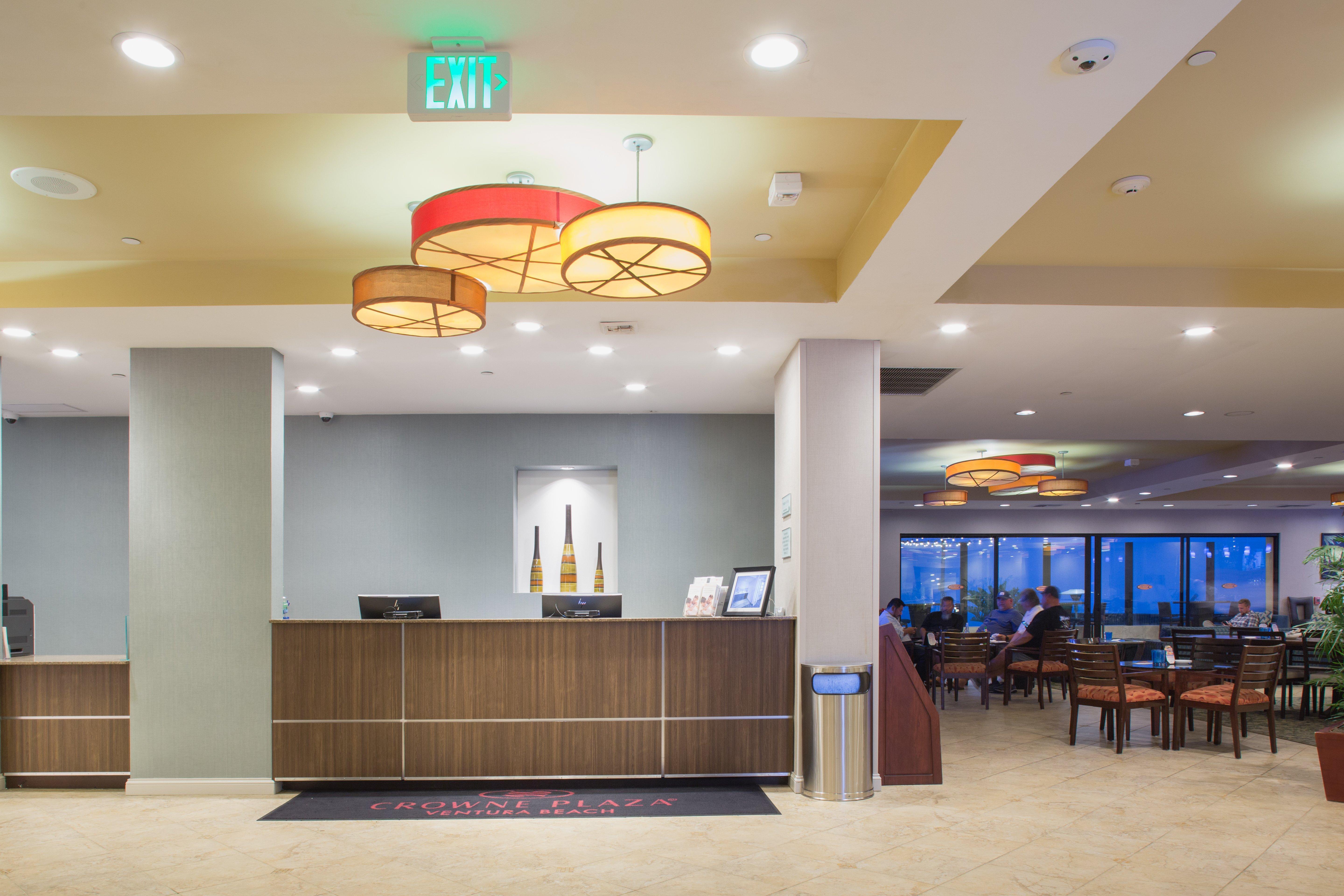 Crowne Plaza Ventura Beach By Ihg Esterno foto