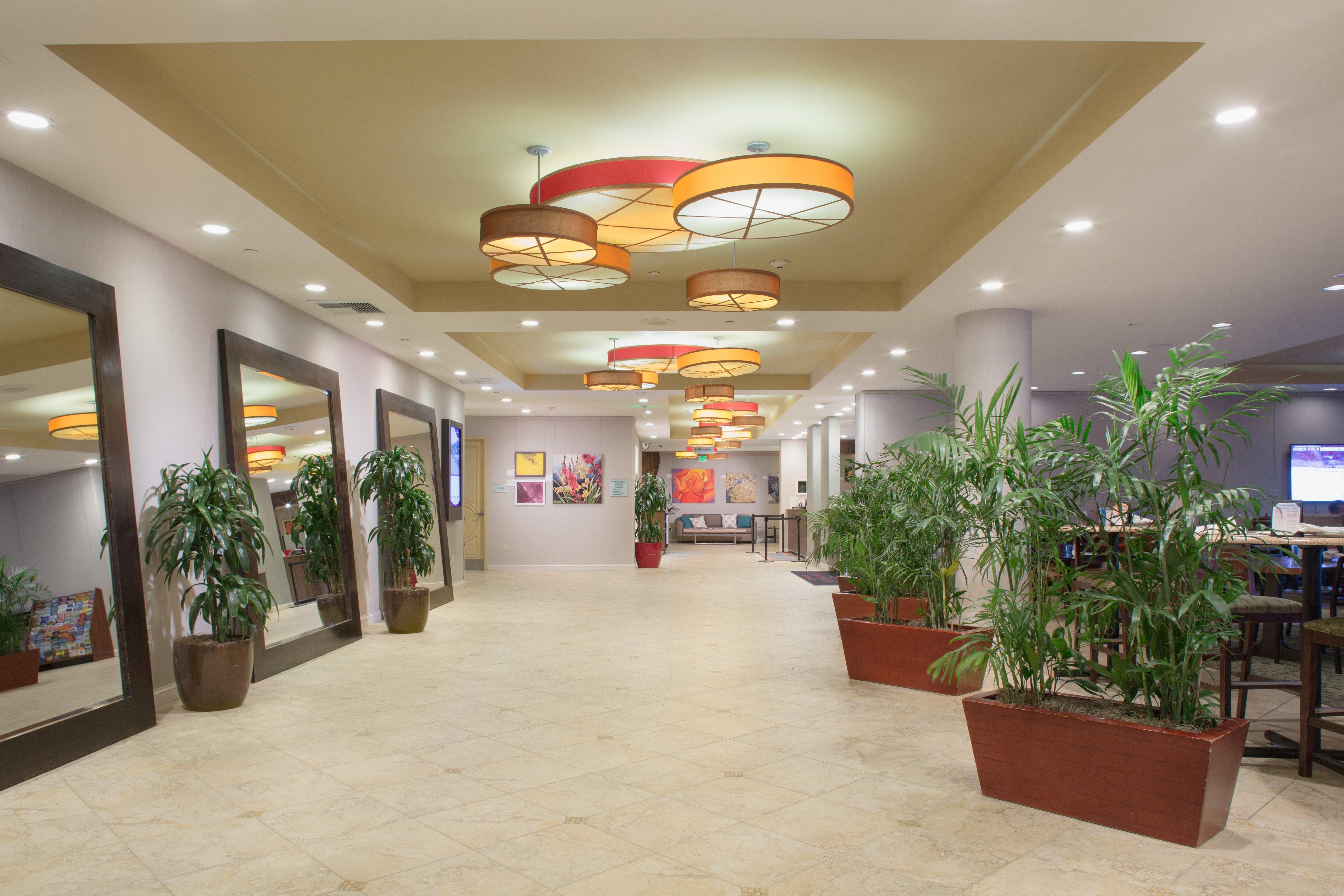 Crowne Plaza Ventura Beach By Ihg Esterno foto