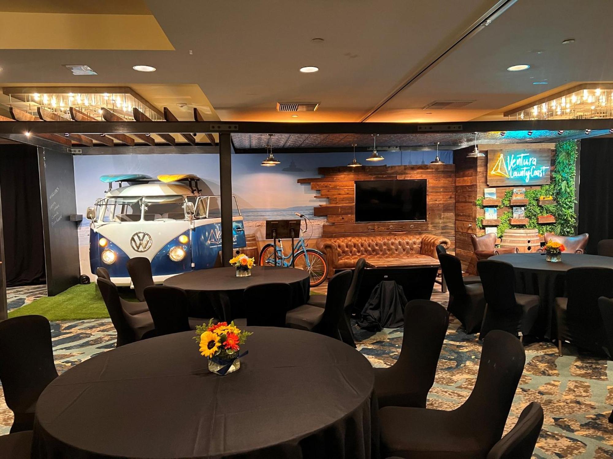Crowne Plaza Ventura Beach By Ihg Esterno foto